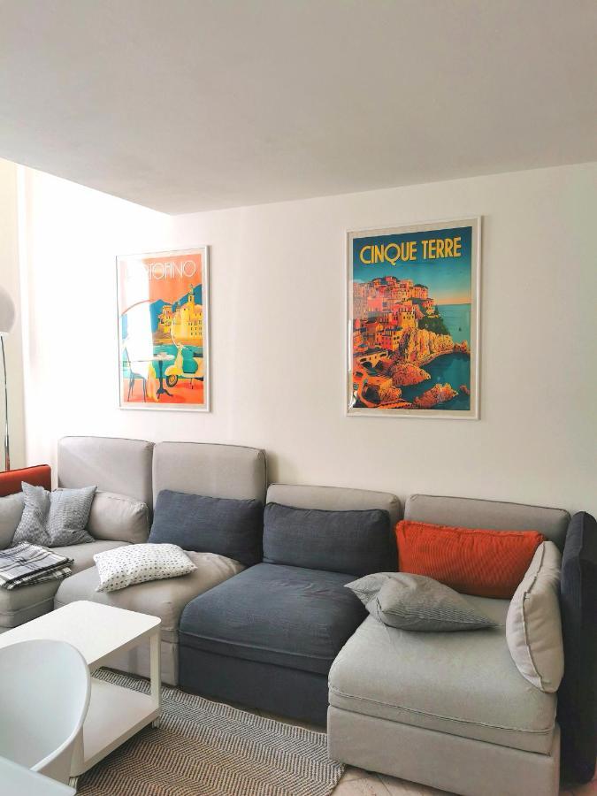 Old Town Apartment With Terrace - Live Love Lake Peschiera del Garda Extérieur photo