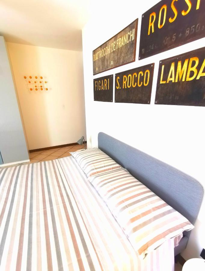 Old Town Apartment With Terrace - Live Love Lake Peschiera del Garda Extérieur photo