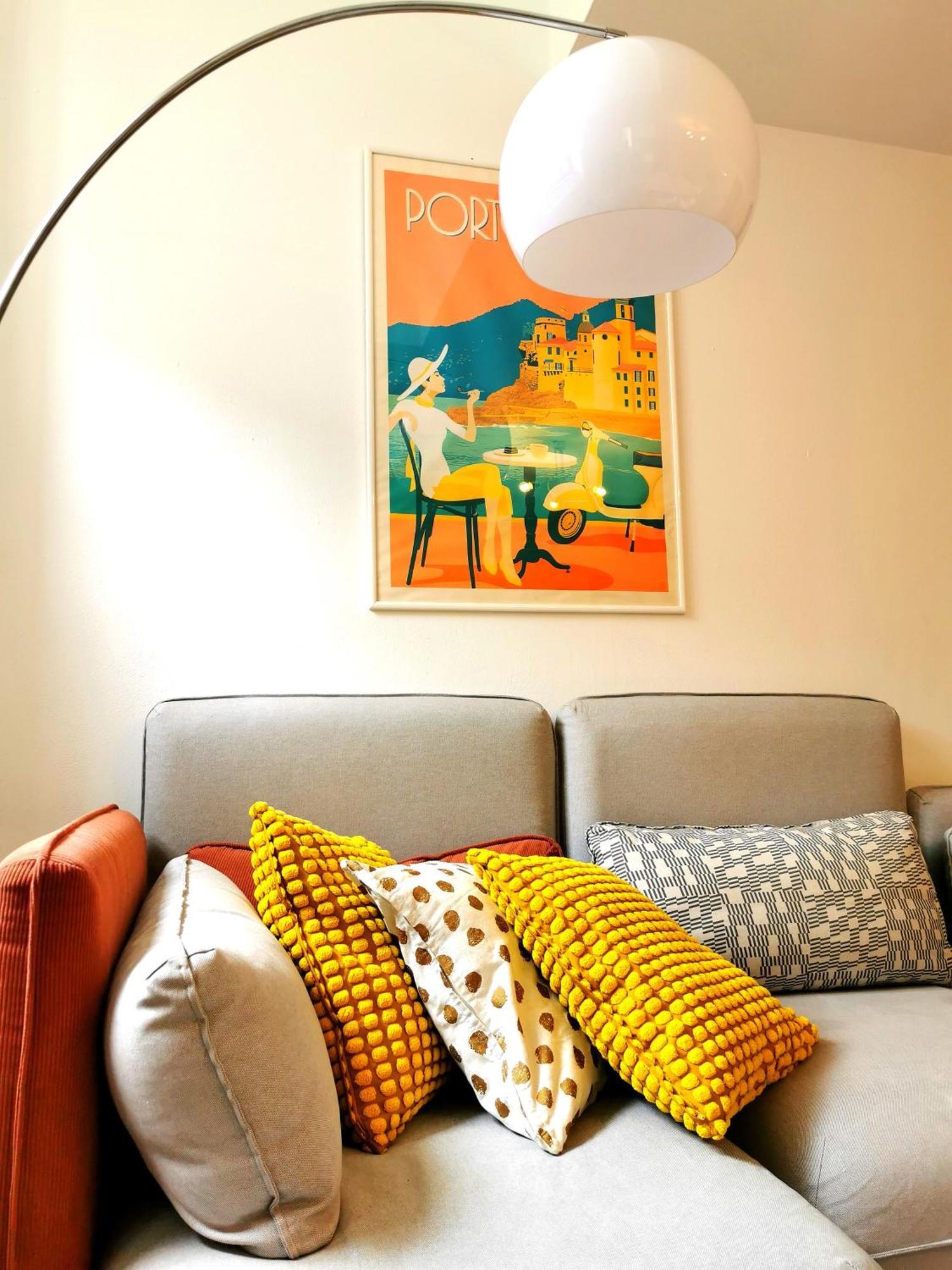 Old Town Apartment With Terrace - Live Love Lake Peschiera del Garda Extérieur photo